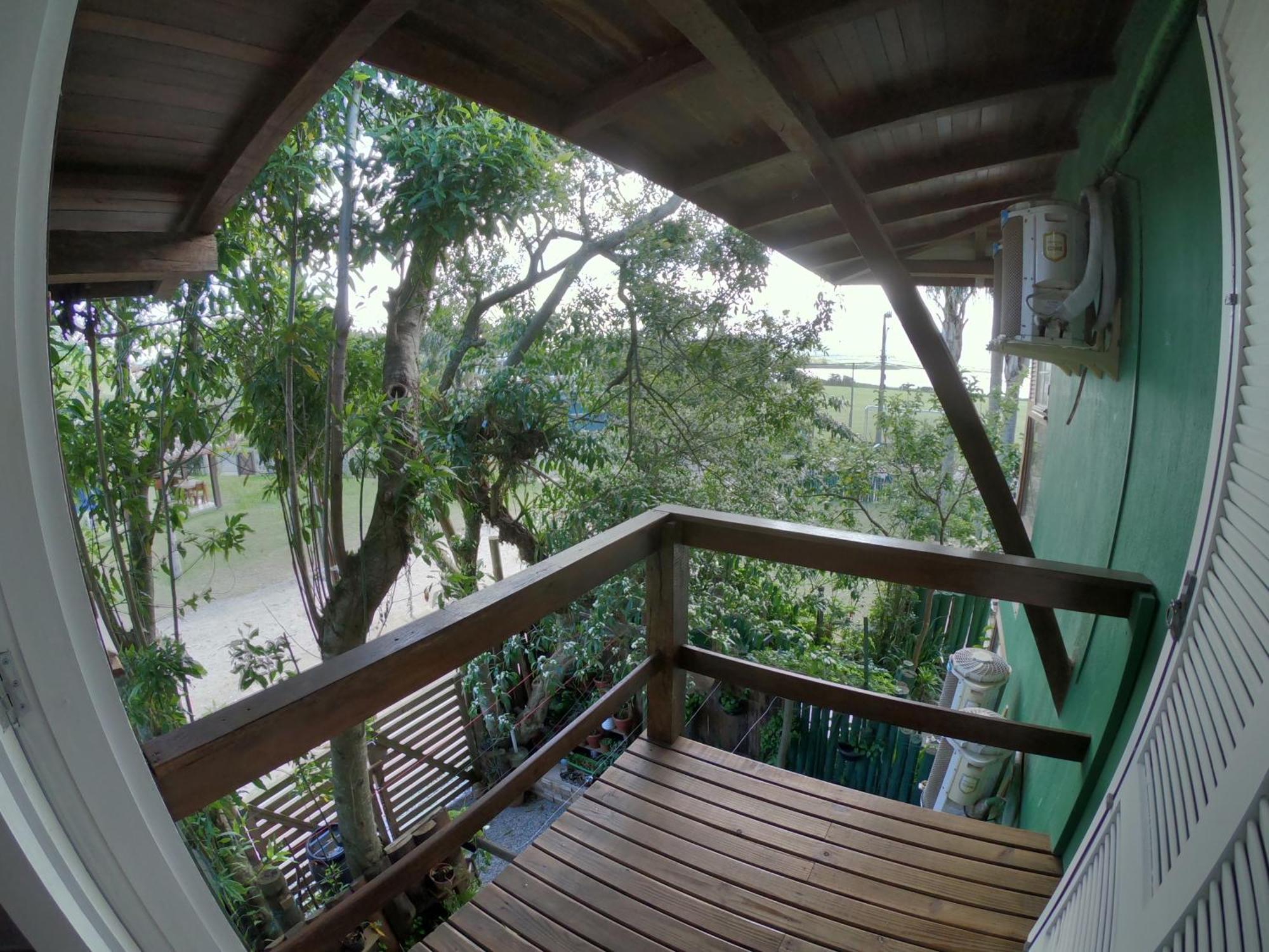 Pousada Canoa Azul Na Praia Da Ferrugem Garopaba Zimmer foto
